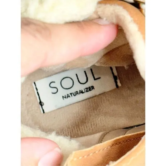 SOUL Naturalizer Hiker Boots Size 8 Wide Carey Brown Cold Weather Lace Up Style