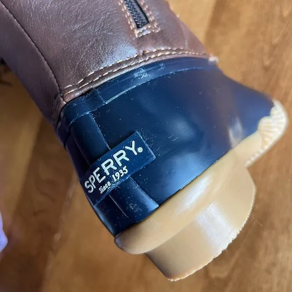 Sperry Saltwater boots girls 2 NIB