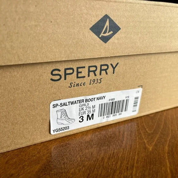 Sperry Saltwater boots girls 2 NIB