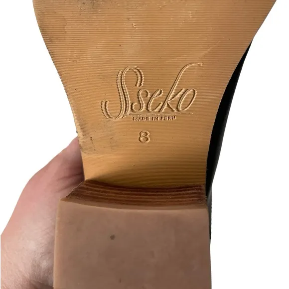 Sseko Two-Tone leather V Boot womens ankle boots size 8