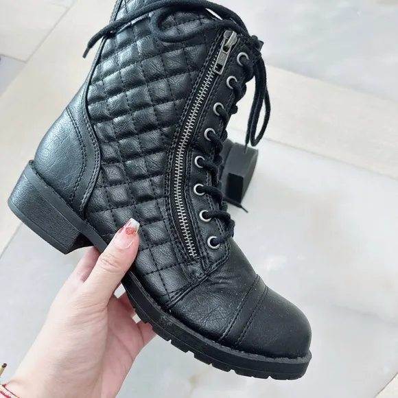Steve Madden Combat Boots black leather/NWOB