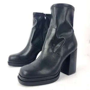 Steve Madden Mia Women Oppal Black Vegan Leather Retro Square Boots sizes 7&amp;8.5