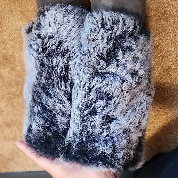 Stuart Weitsman Blizzard Shearling W/Fur Cuff Boots