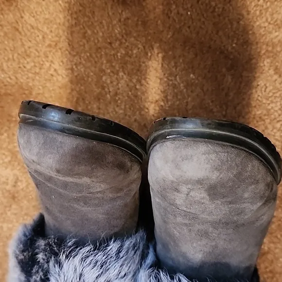 Stuart Weitsman Blizzard Shearling W/Fur Cuff Boots