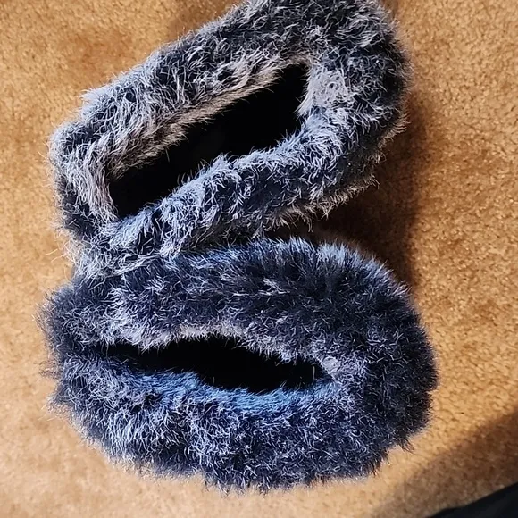 Stuart Weitsman Blizzard Shearling W/Fur Cuff Boots