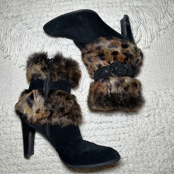 STUART WEITZMAN black / leopard suede and rabbit fur heeled ankle boots 9.5