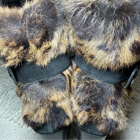 STUART WEITZMAN black / leopard suede and rabbit fur heeled ankle boots 9.5