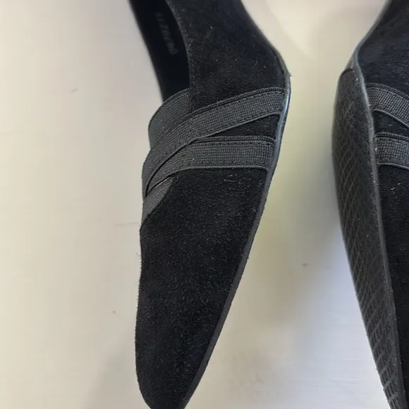 Stuart Weitzman Black Women's suede classic pumps Size 8.5N