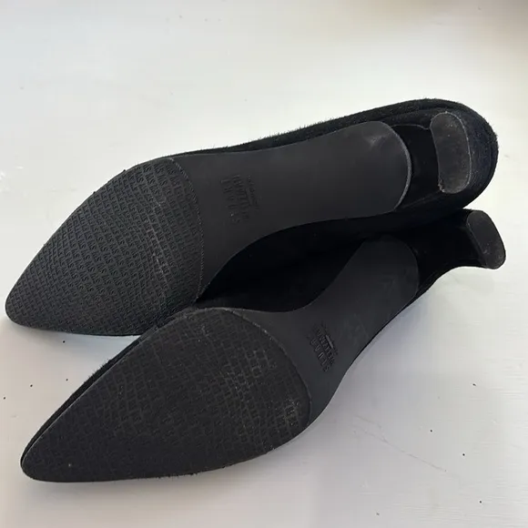 Stuart Weitzman Black Women's suede classic pumps Size 8.5N