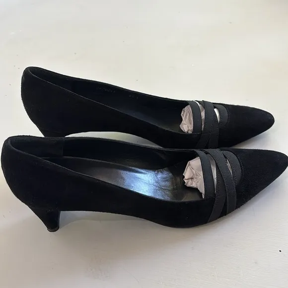 Stuart Weitzman Black Women's suede classic pumps Size 8.5N
