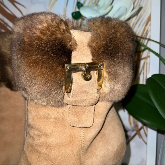 Stuart Weitzman suede fur trim ankle boots🌸