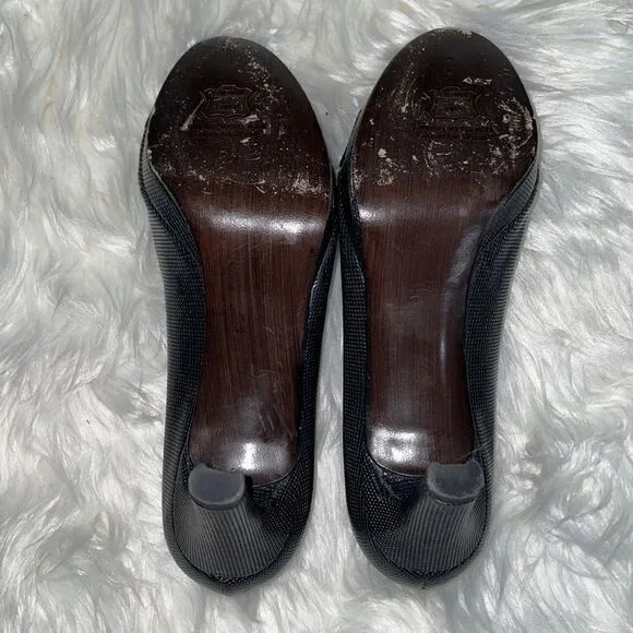 Stuart Weitzman Black Leather Shiny Peep Toe pumps