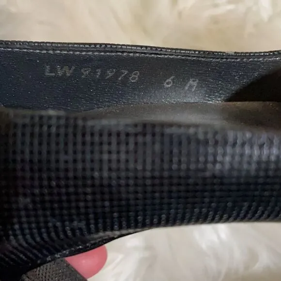 Stuart Weitzman Black Leather Shiny Peep Toe pumps