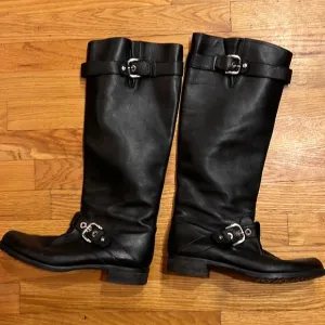 Talk casual boots