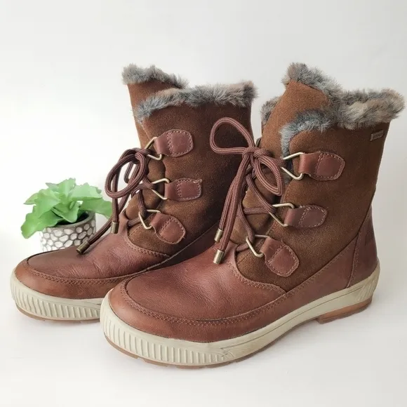 Tara M. Wilson Fur Lined Brown Leather Lace-up Boots Size 7 Waterproof Size 7