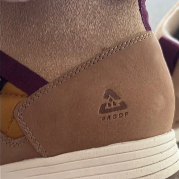 Teva Women's Winter Boots - Mustard and Tan