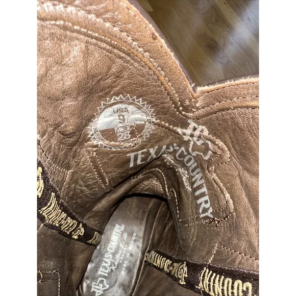 Texas Country Brown Cowboy Boots 9 E.   Great Condition!