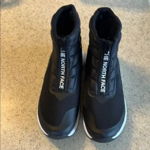 The North Face Boots, NWOT