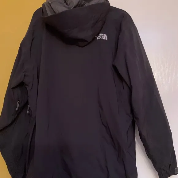 The North Face Hyvent Hooded Black Winter Coat Men’s Size Medium