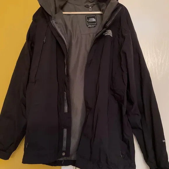 The North Face Hyvent Hooded Black Winter Coat Men’s Size Medium