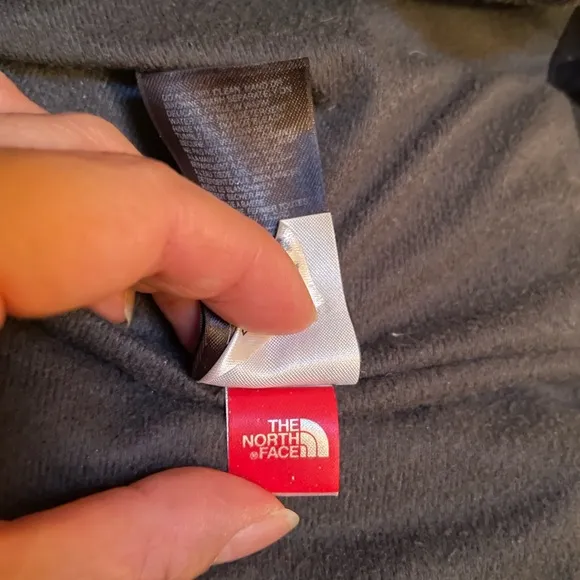 The North Face Hyvent Hooded Black Winter Coat Men’s Size Medium
