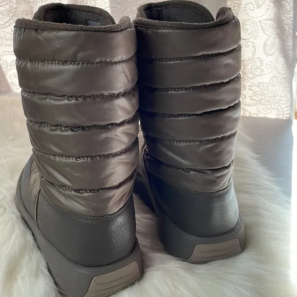 The North Face Winter Boots Sz 7