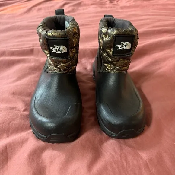 The North Face Yokiona Ankle Boots Black Copper Gold Size 7