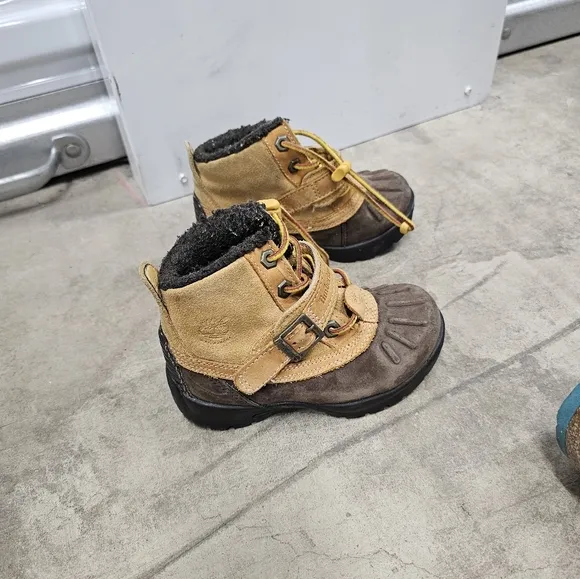 TIMBERLAND Boots Mallard Mid Bungee, Buckle Strap, Tan Brown Size 8 Toddler VGUC
