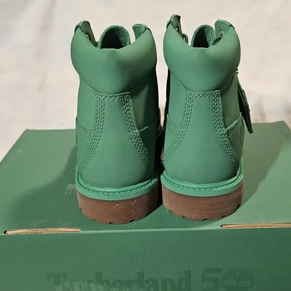 Timberland Boots Premium 6&quot; Waterproof Insulated Med Green Nubuck Kid's Size 3