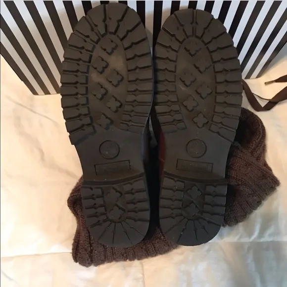 Timberland Boots Size 6.5 Brown Leather.