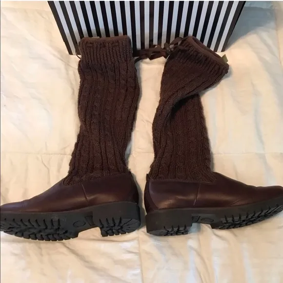 Timberland Boots Size 6.5 Brown Leather.