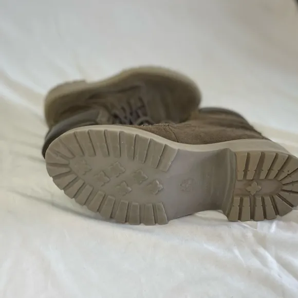 Timberland Carnaby Cool 6” Boot Olive Women’s size 7.5