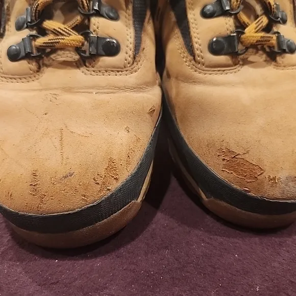 Timberland Men's Hiking Boots 10.5 Tan and Black