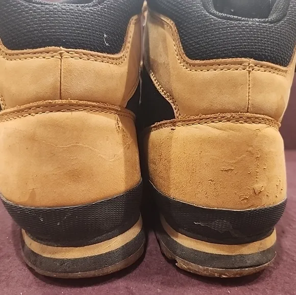 Timberland Men's Hiking Boots 10.5 Tan and Black