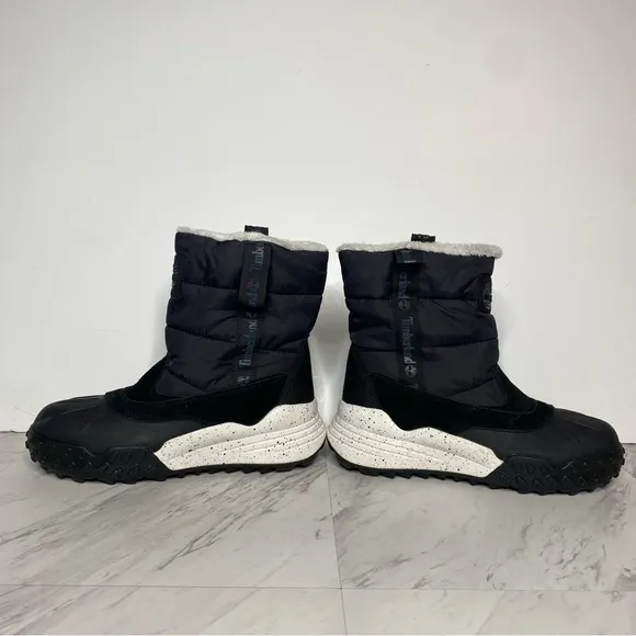 Timberland Moriah Range Insulated Pull On Black Boot 8 1/2