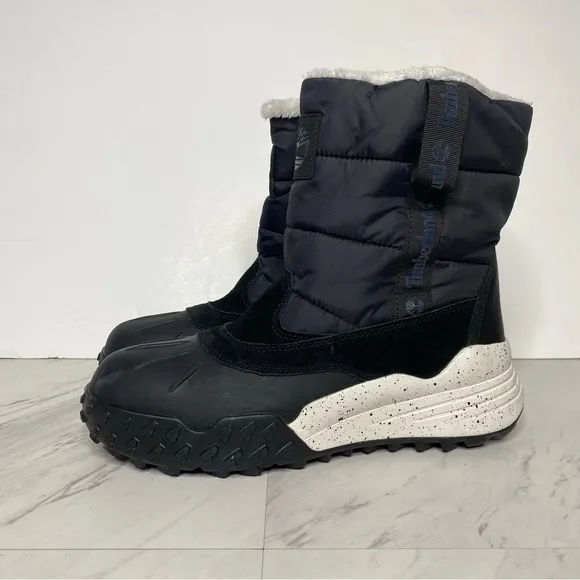 Timberland Moriah Range Insulated Pull On Black Boot 8 1/2