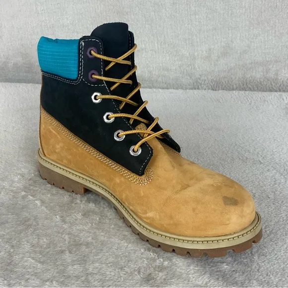 Timberland Premium 6-inch Boots Kids 7 Women 9 Wheat Brown Nubuck Waterproof NEW