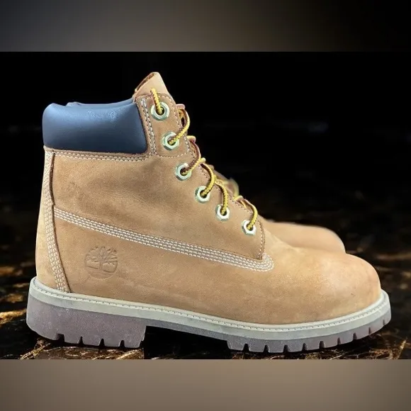 Timberland Premium 6 Inch Waterproof Boot Wheat Nubuck Women Size 7 Men Size 5.5