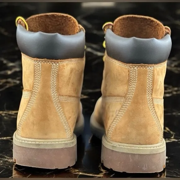 Timberland Premium 6 Inch Waterproof Boot Wheat Nubuck Women Size 7 Men Size 5.5