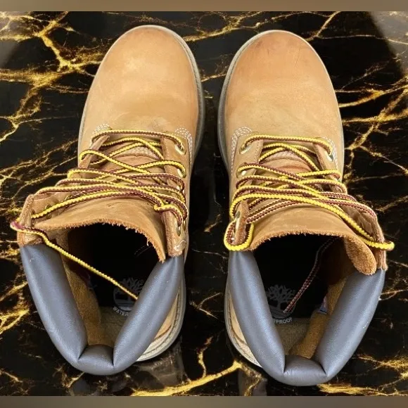 Timberland Premium 6 Inch Waterproof Boot Wheat Nubuck Women Size 7 Men Size 5.5