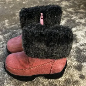 Toddler Girls Pink Suede and Black Fur Hard Sole Boots Leuna Size 4