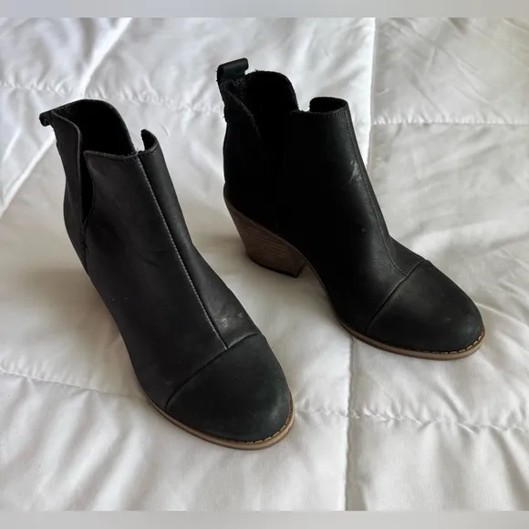 TOMS Women's, Everly Cutout Boot