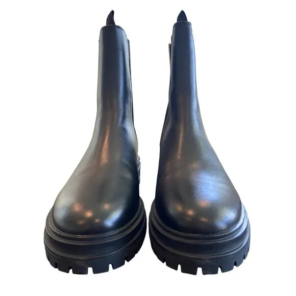 Tony Bianco Wolfe Leather Ankle Chelsea Boots Lugged Sole Pull On Black Size 9.5