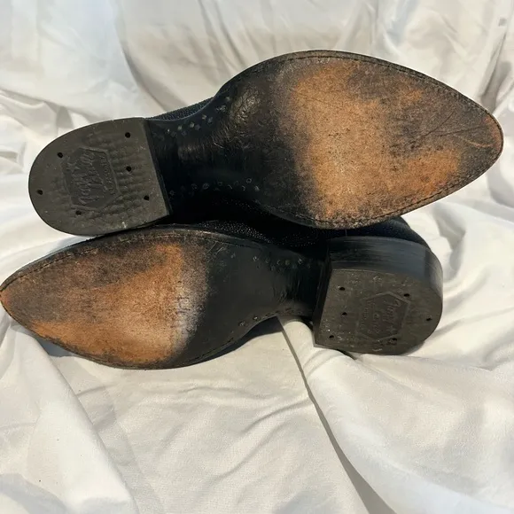 Tony Lama Stingray Cowboy Boots. Size 7 1/2D. Mens but fits size 8 women.