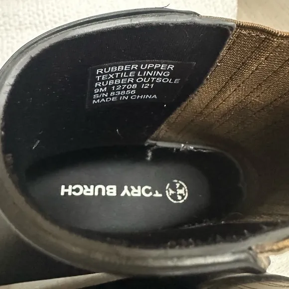 Tory Burch Hurricane Rubber Ankle Lug Boots size 9