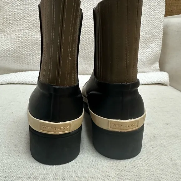 Tory Burch Hurricane Rubber Ankle Lug Boots size 9