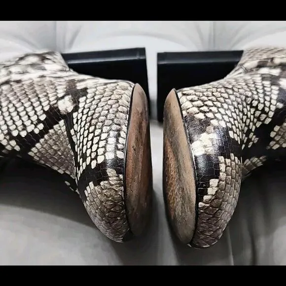 Tory Burch Logo Brooke Zip Up Short Booties Snake Print Leather Womens Shoes 5.5