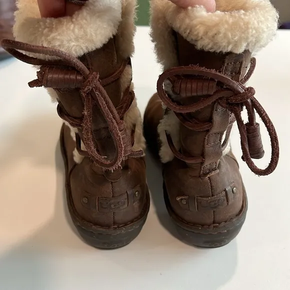 Ugg - Acadia, Brown Shearling-Lined Boots, 7