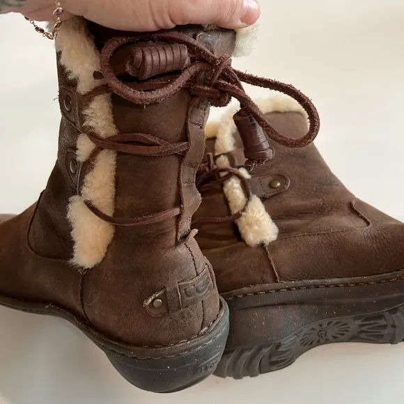 Ugg - Acadia, Brown Shearling-Lined Boots, 7