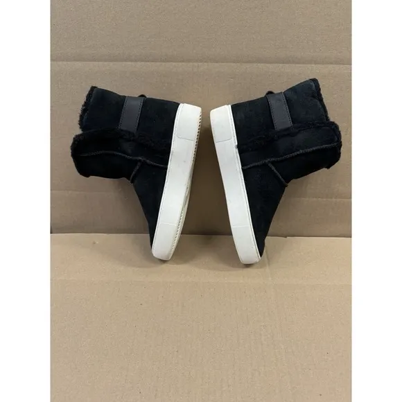 UGG Aika Women's Boots Size 7 Black Fur